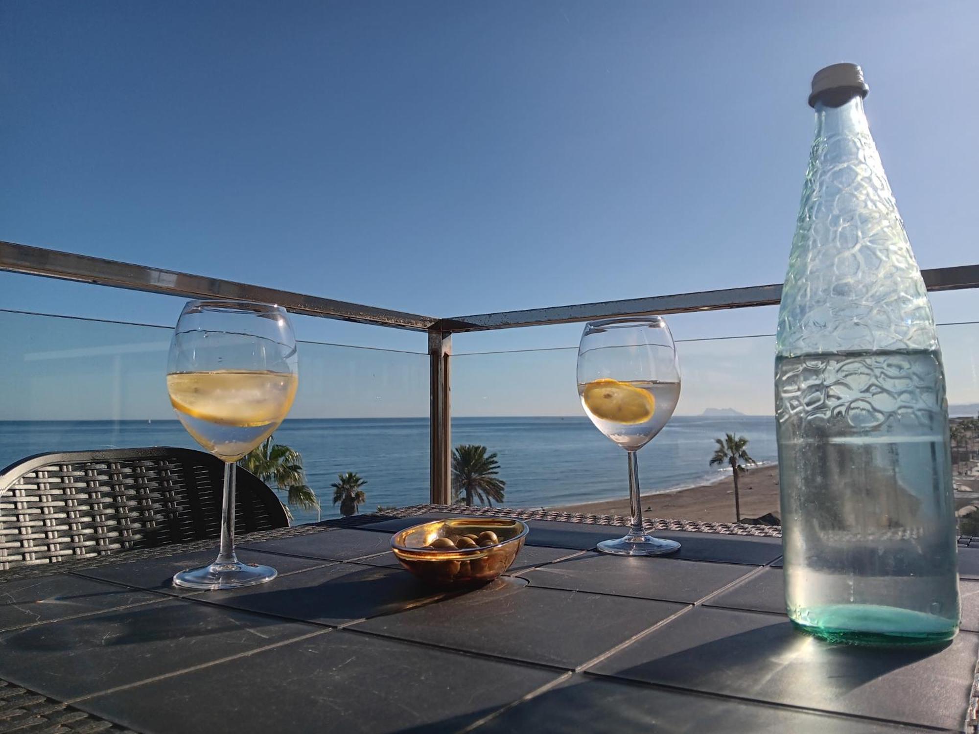 Alojamiento Iberia Playa Estepona Exterior photo