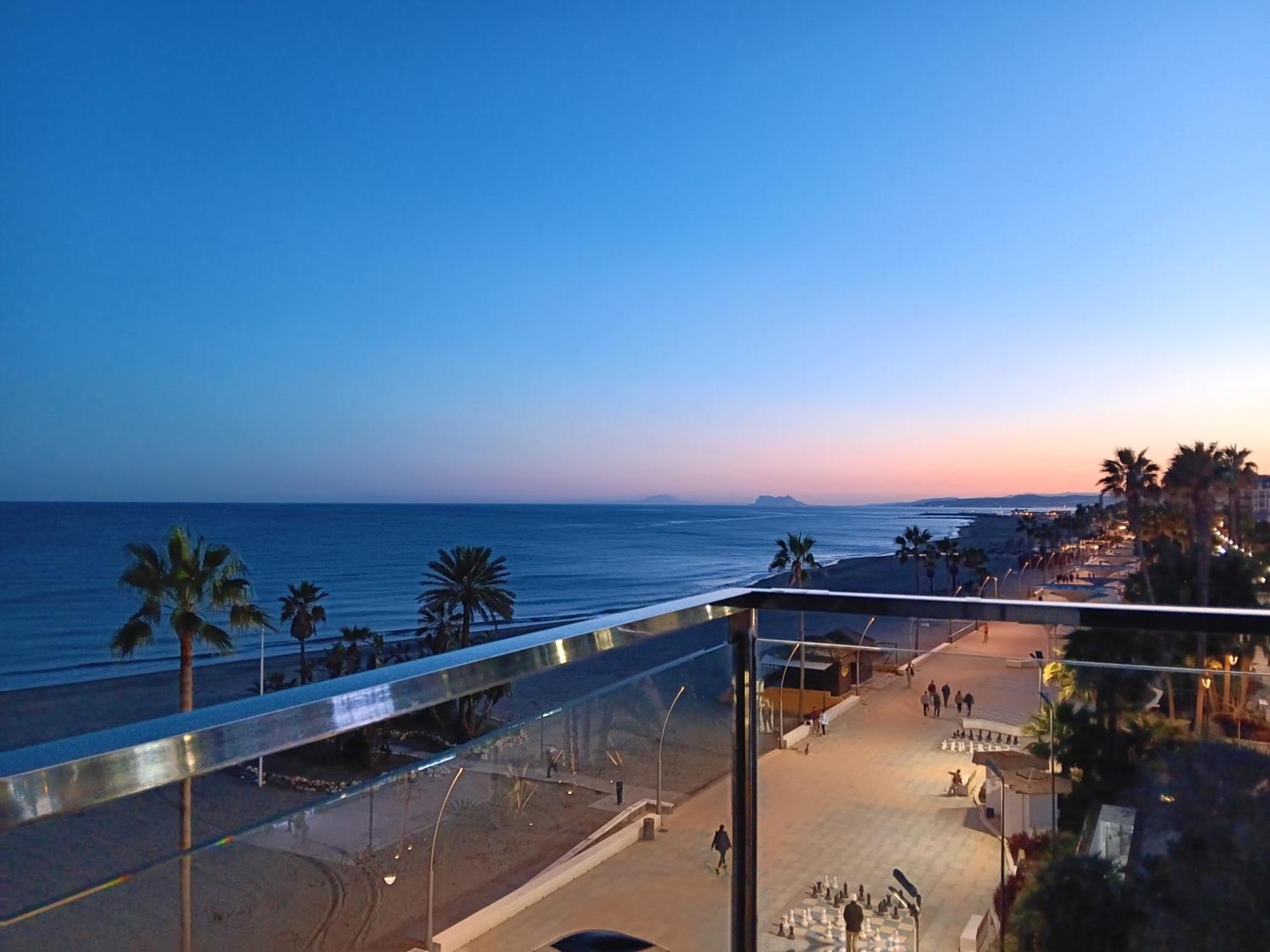 Alojamiento Iberia Playa Estepona Exterior photo